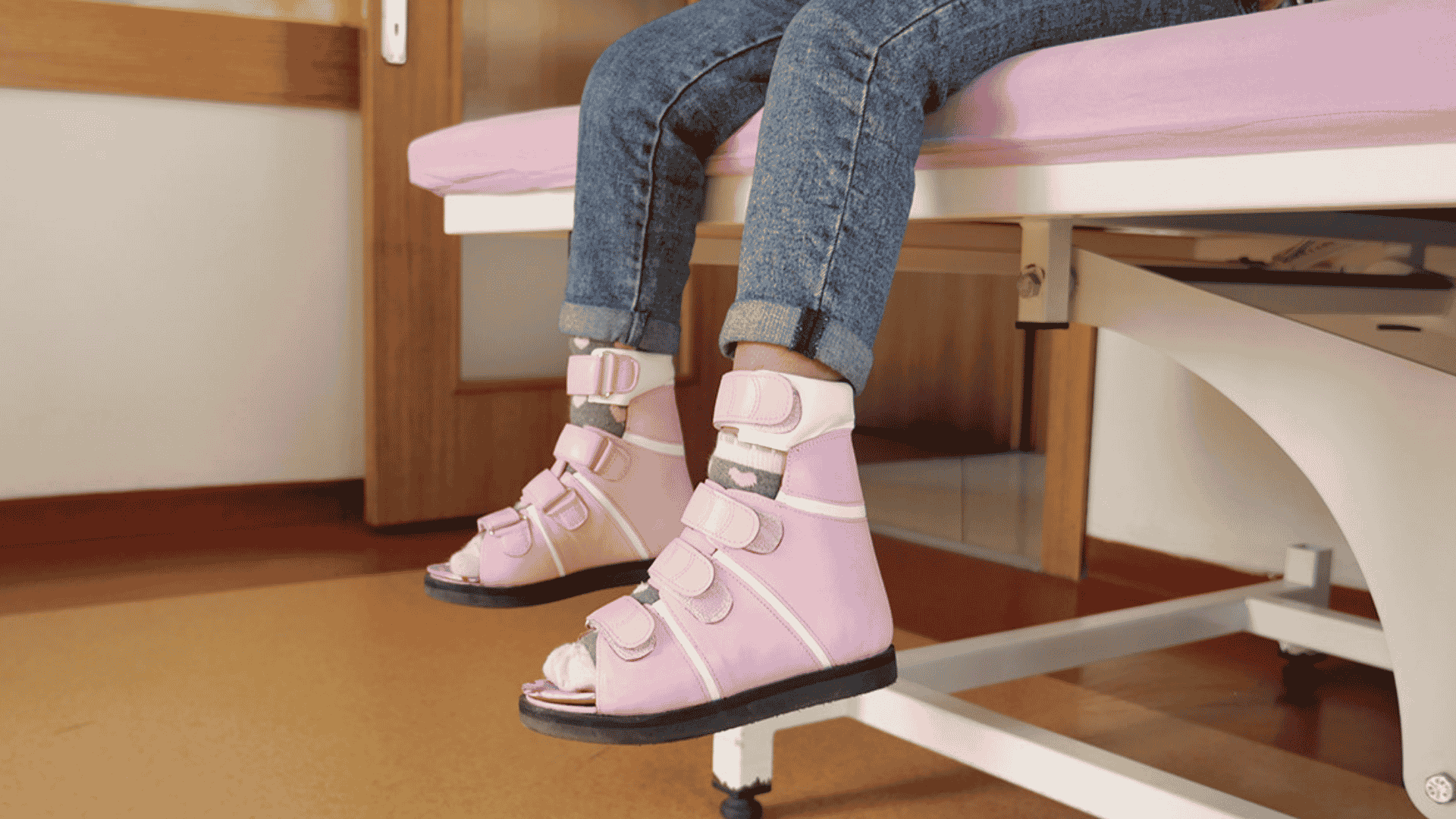 Custom vs. Off-the-Shelf Orthotics: Why the Right Fit Matters